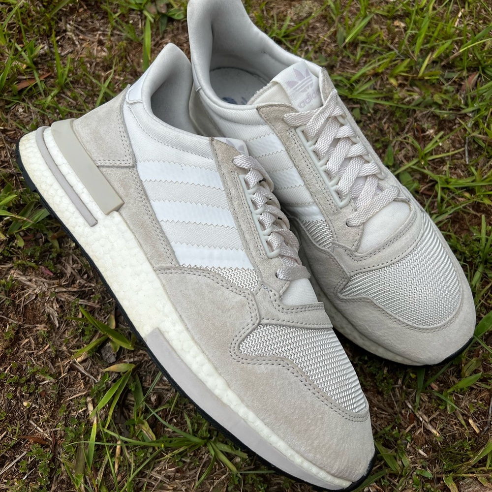 NICE Adidas size 11 Mens ZX 500 RM running shoes